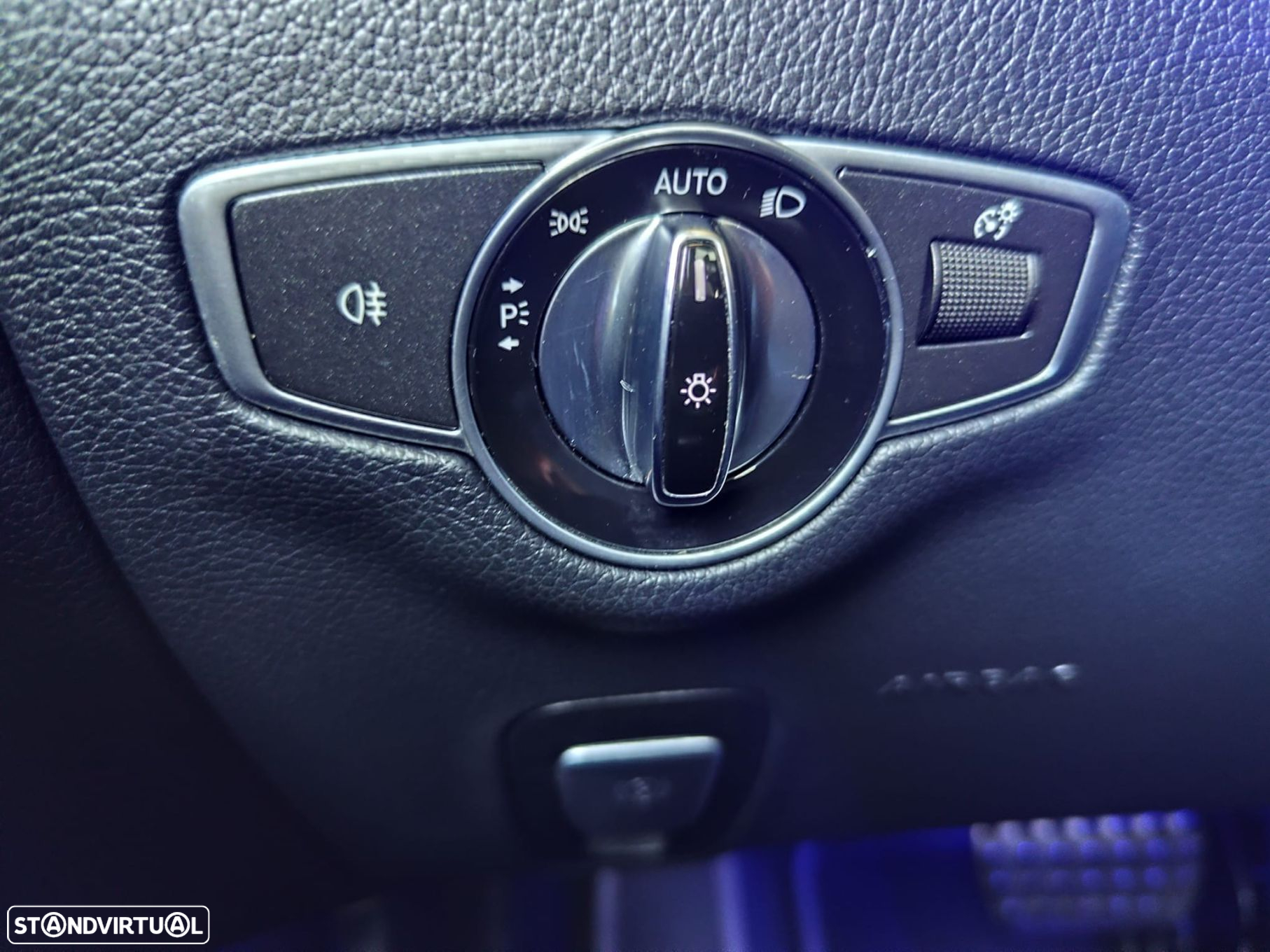 Mercedes-Benz E 220 d AMG Line - 13