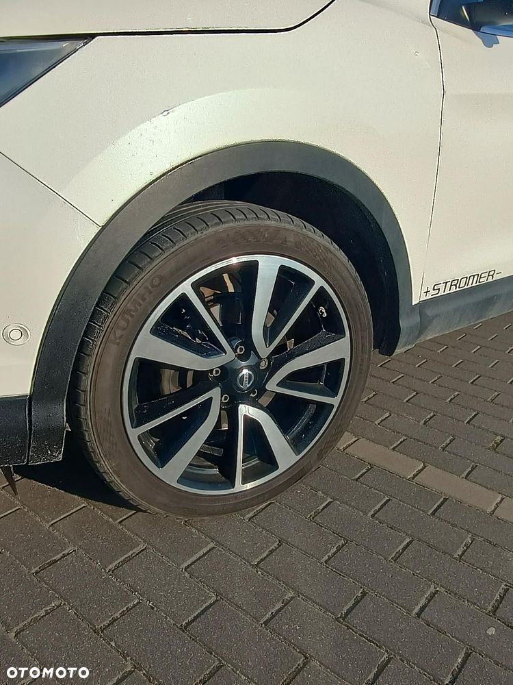 Nissan Qashqai 1.6 DCi Xtronic TEKNA - 6