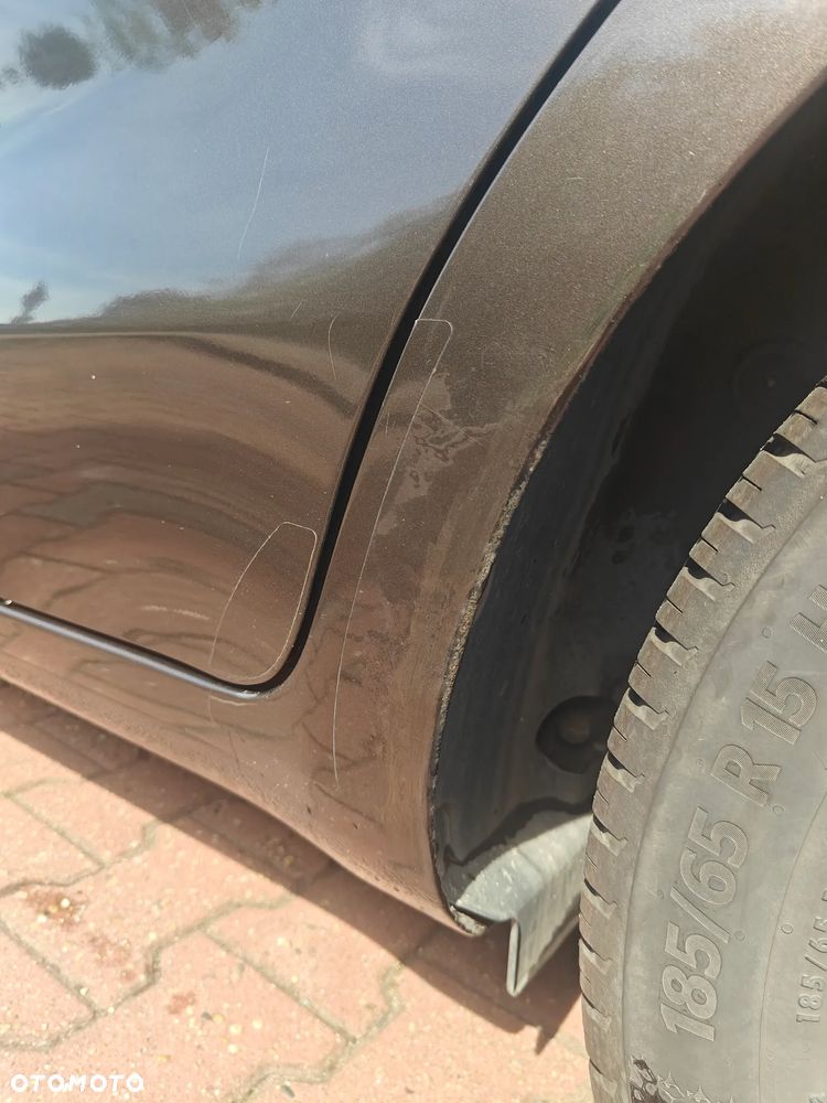 Kia Rio - 14