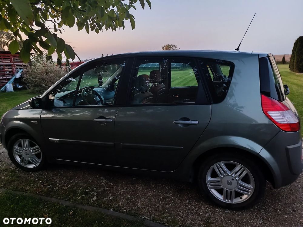 Renault Scenic - 2