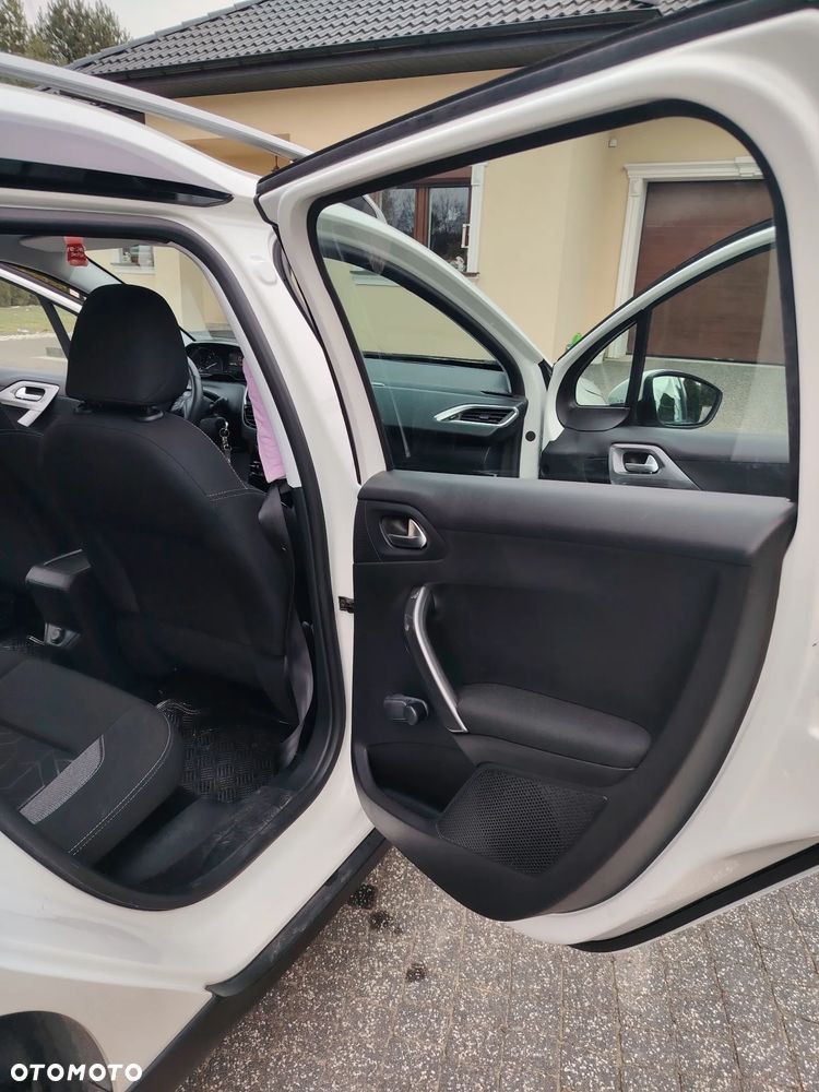 Peugeot 2008 - 13