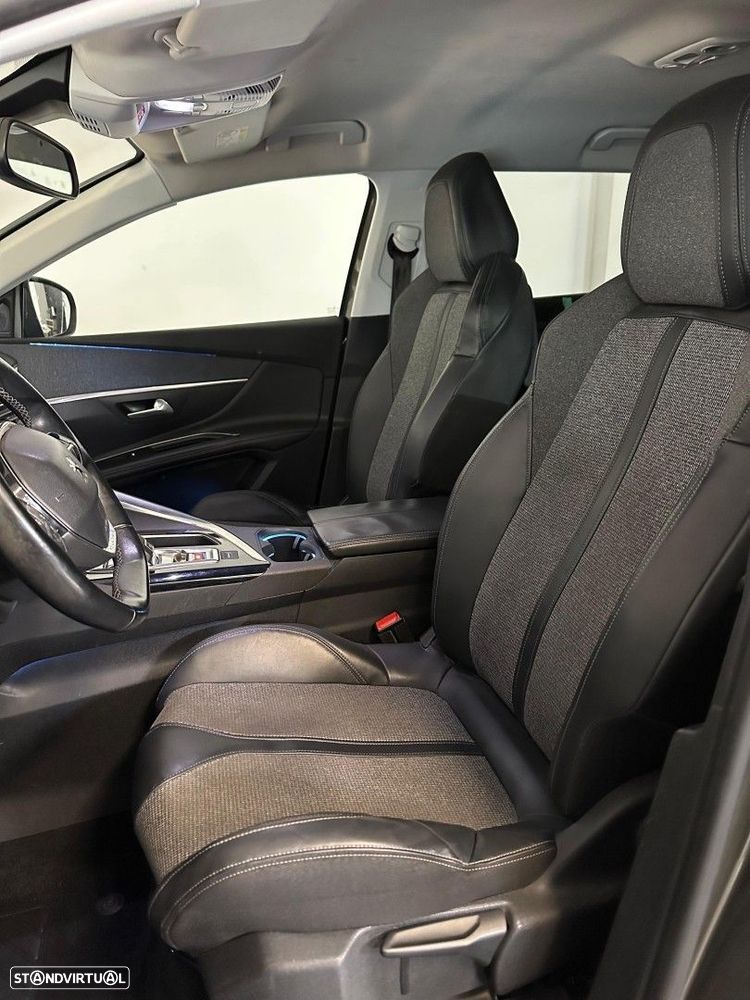 Peugeot 5008 1.2 PureTech Allure EAT6 - 11