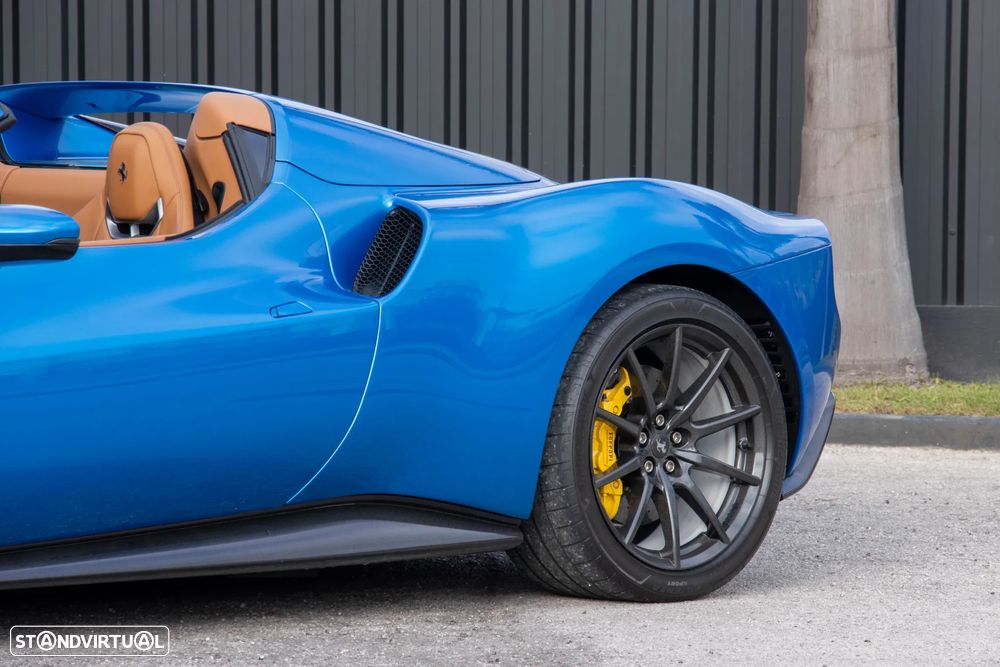 Ferrari 296 Gts 2024 photo 4