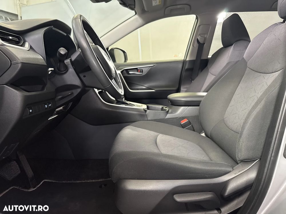 Toyota RAV4 - 23