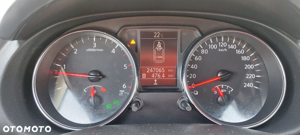 Nissan Qashqai+2 2.0 dCi DPF acenta - 26