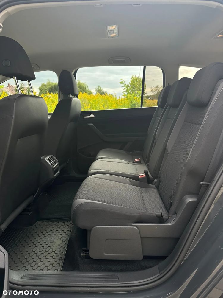 Volkswagen Touran 1.5 TSI EVO Trendline - 16