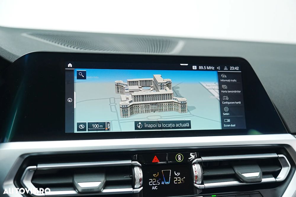 BMW Seria 3 318i Aut. - 37