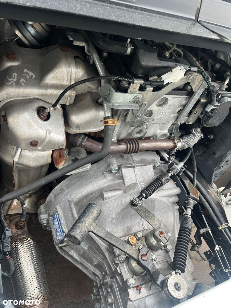 Nissan Cabstar NT400 - 10