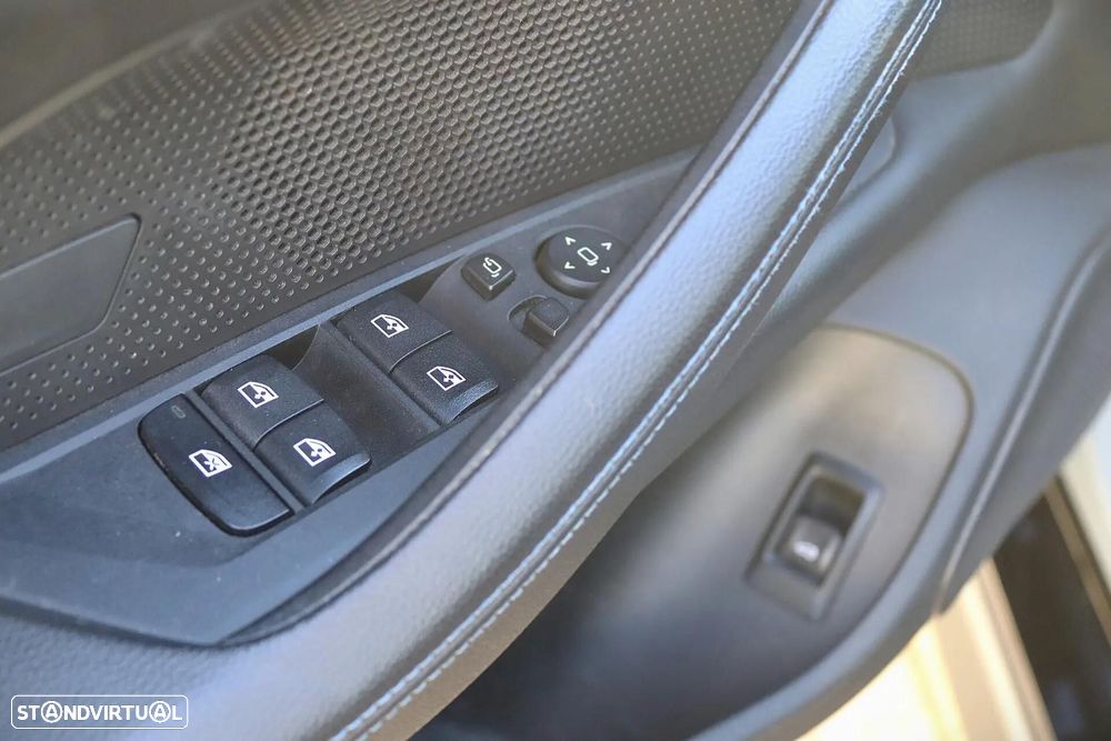 BMW i4 eDrive35 Pack Desportivo M - 13