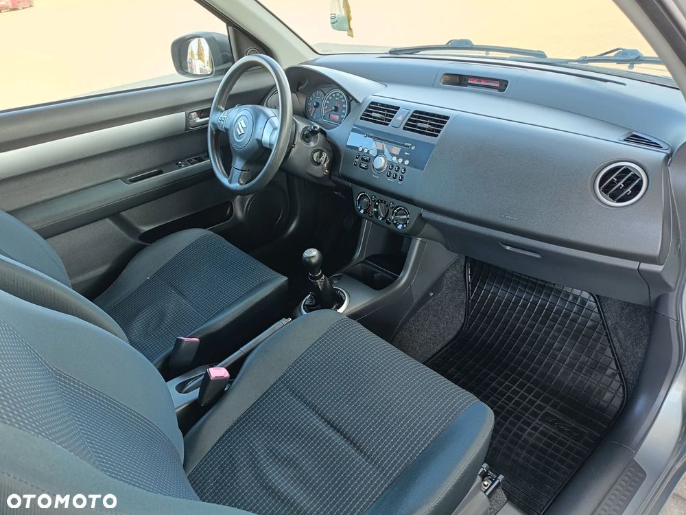 Suzuki Swift 1.3 Comfort - 4