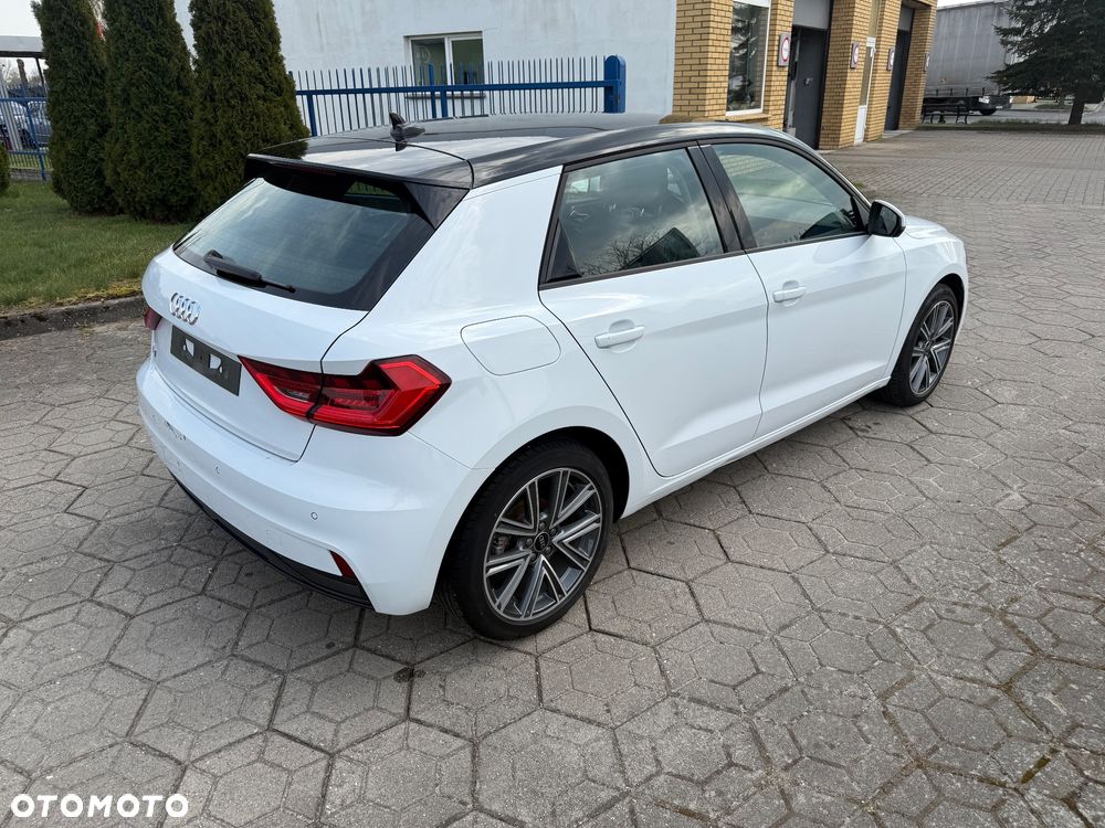 Audi A1 Sportback 30 TFSI S tronic - 4