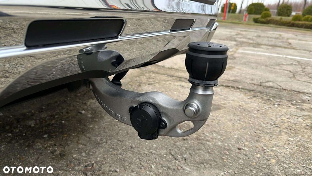 Mercedes-Benz GLC - 22