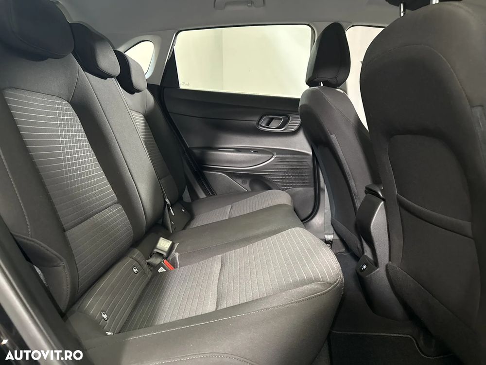 Hyundai i20 - 13