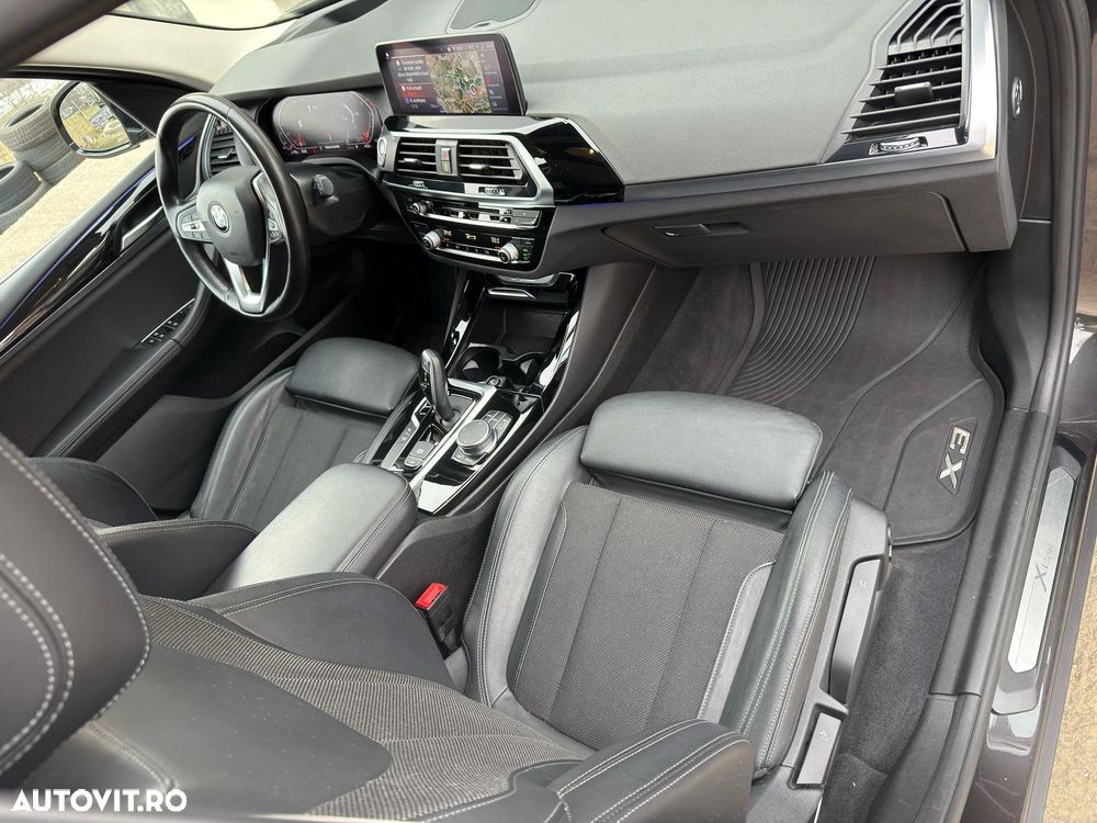 BMW X3 xDrive20i Aut. Luxury Line - 34