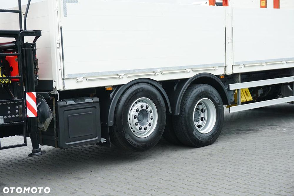 DAF CF / 480 / 6 X 2 / SKRZYNIOWY + HDS / PALFINGER PK 22 001L / OŚ SKRĘTNA / CHWYTAK - 40