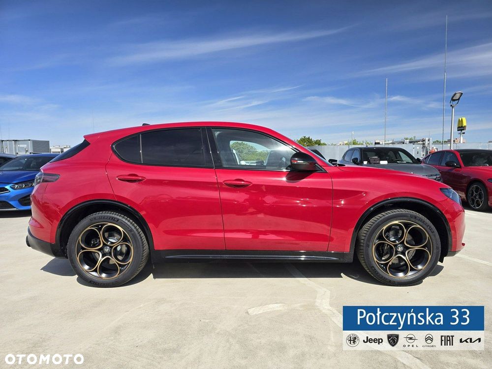 Alfa Romeo Stelvio - 15