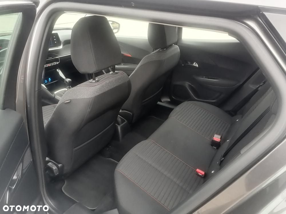 Peugeot 2008 - 13