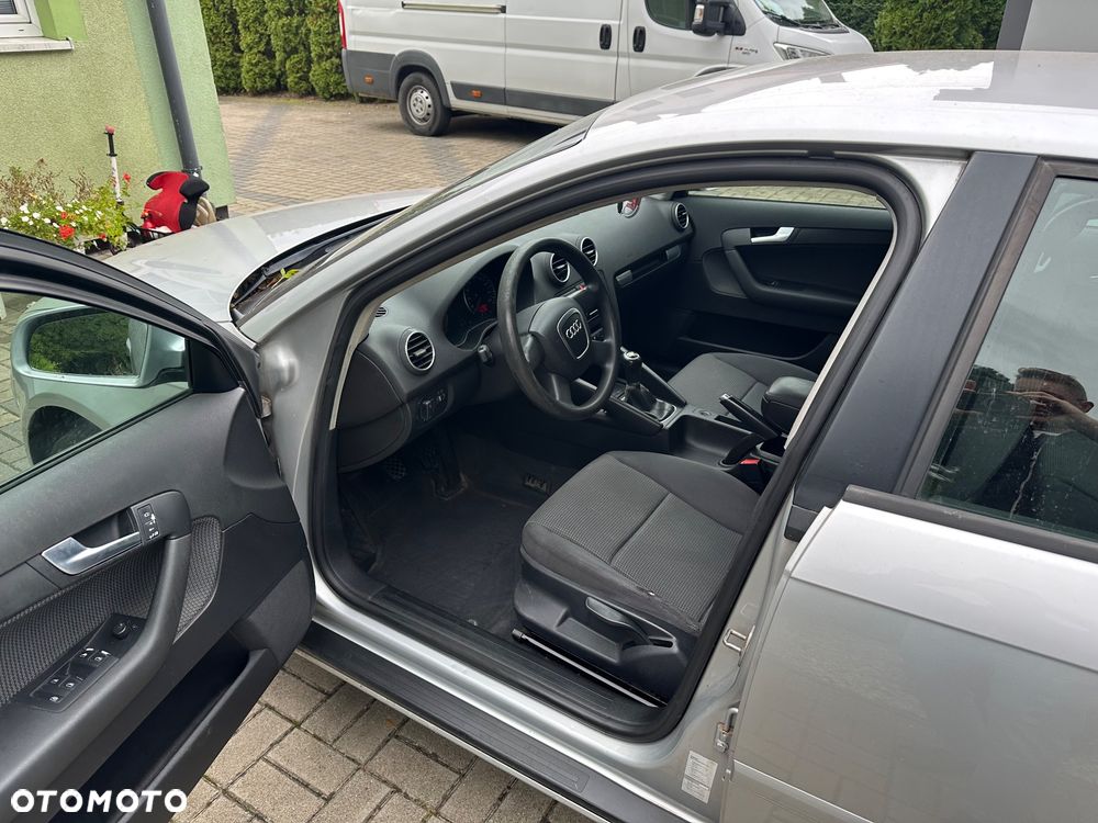 Audi A3 Sportback - 6