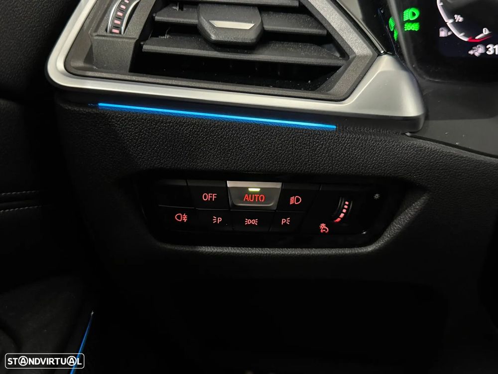 BMW 330 e Pack M Auto - 28