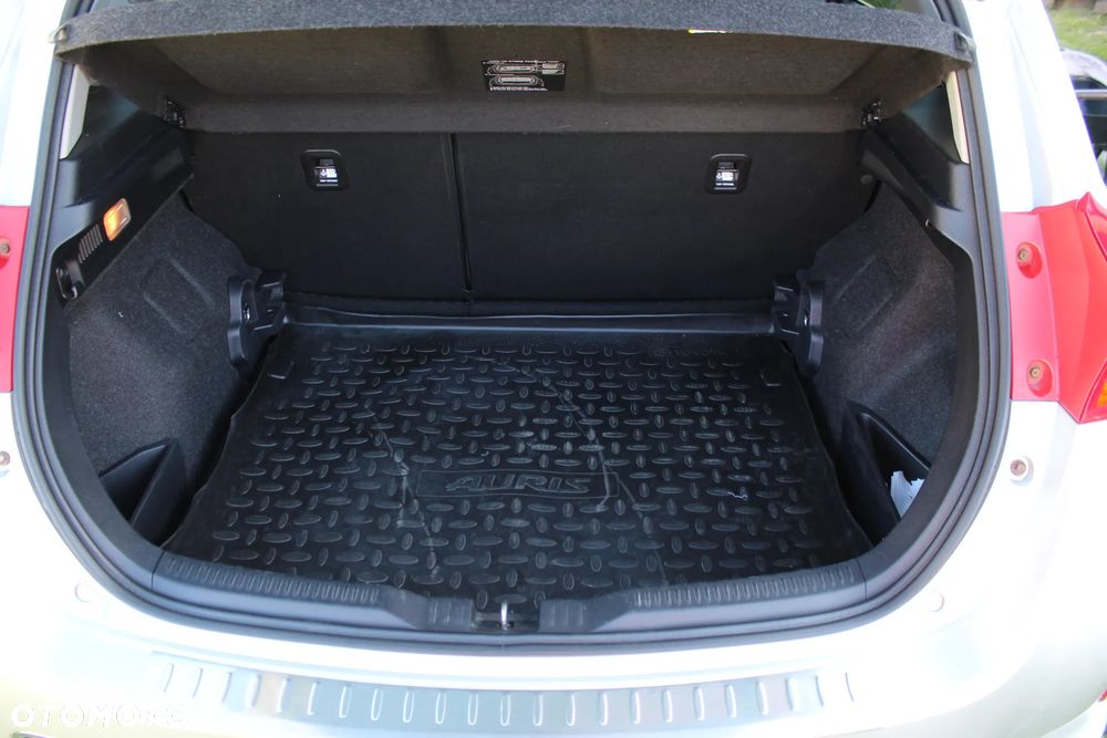 Toyota Auris 2.0 D-4D Comfort - 25