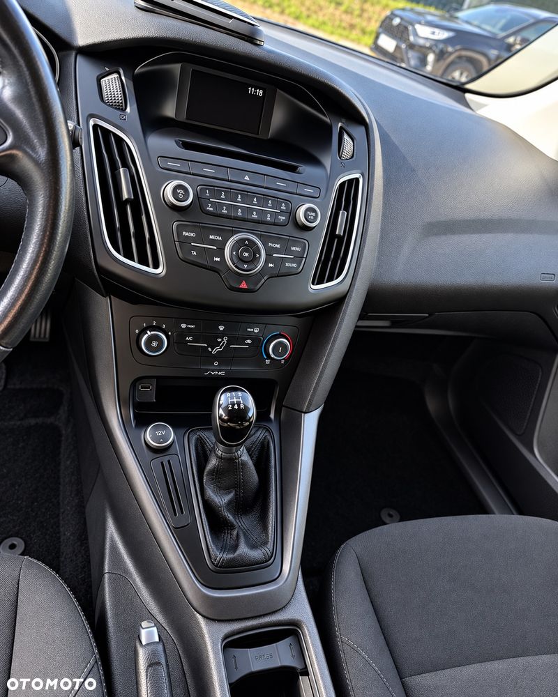 Ford Focus 1.6 SYNC Edition - 8