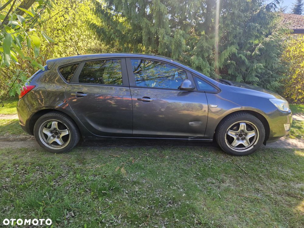 Opel Astra 1.4 T Enjoy - 13