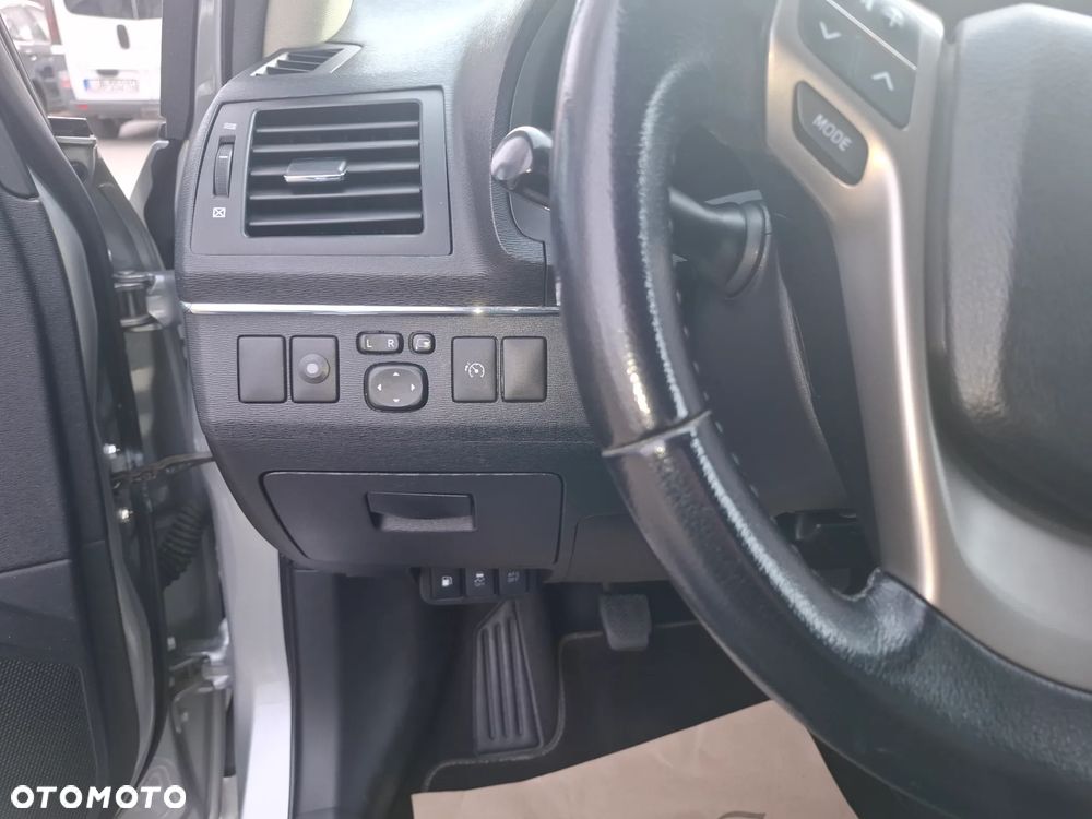 Toyota Avensis 2.2 D-CAT Prestige - 9