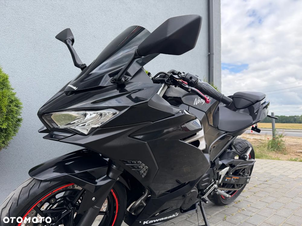 Kawasaki Ninja 400 - 35