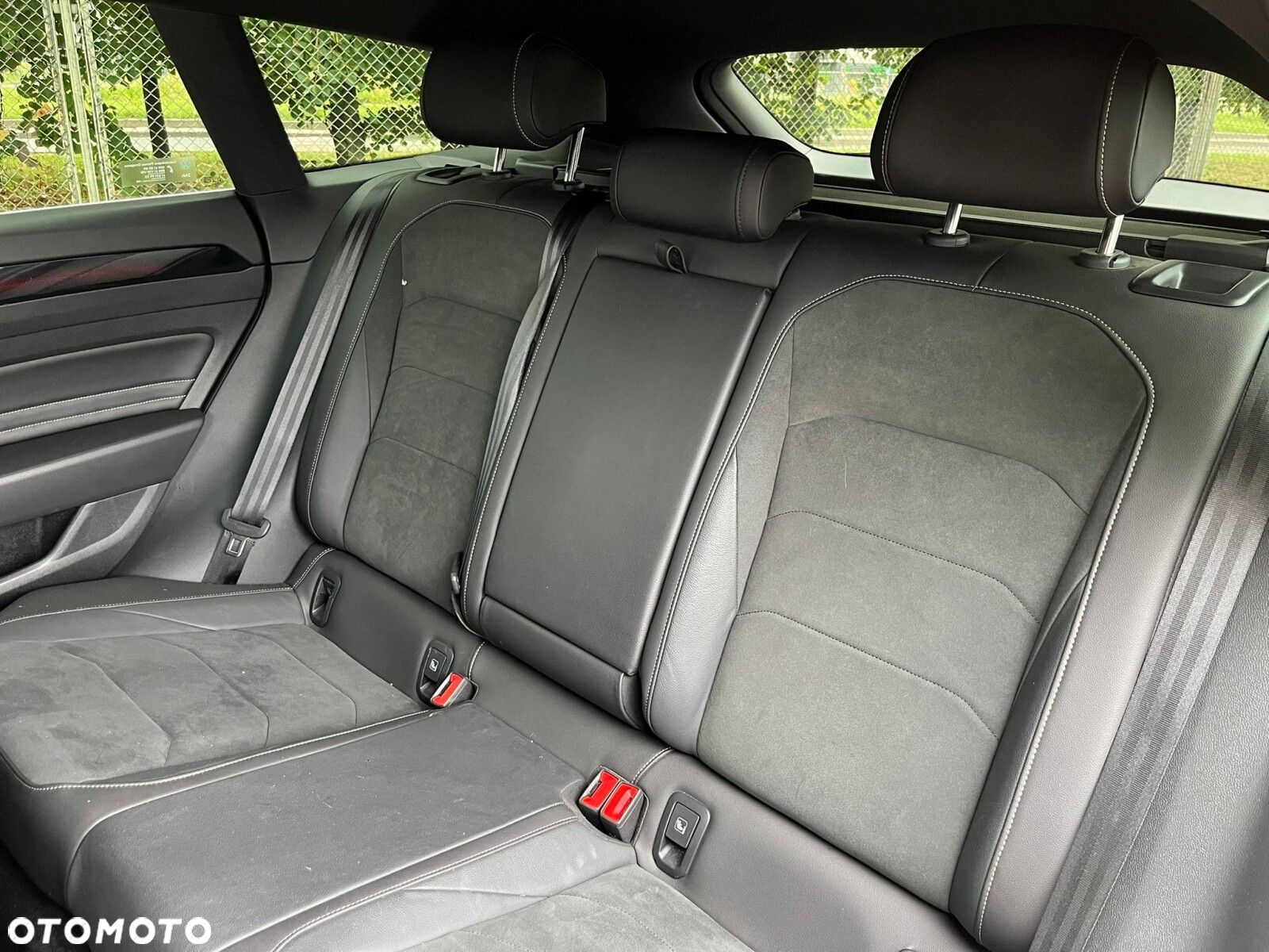 Volkswagen Arteon 2.0 TSI R-Line DSG - 26