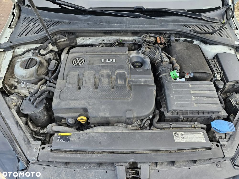 Volkswagen Golf VII 2.0 TDI BMT Highline - 27