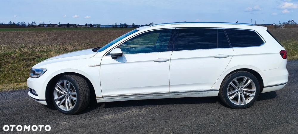 Volkswagen Passat - 4