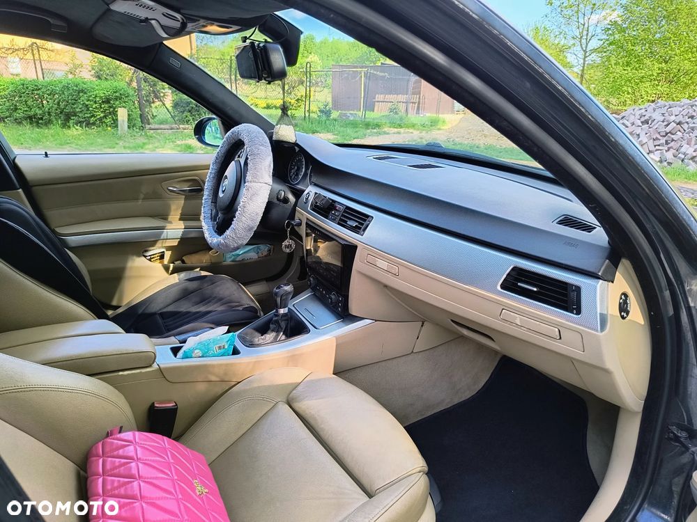 BMW Seria 3 320i - 2