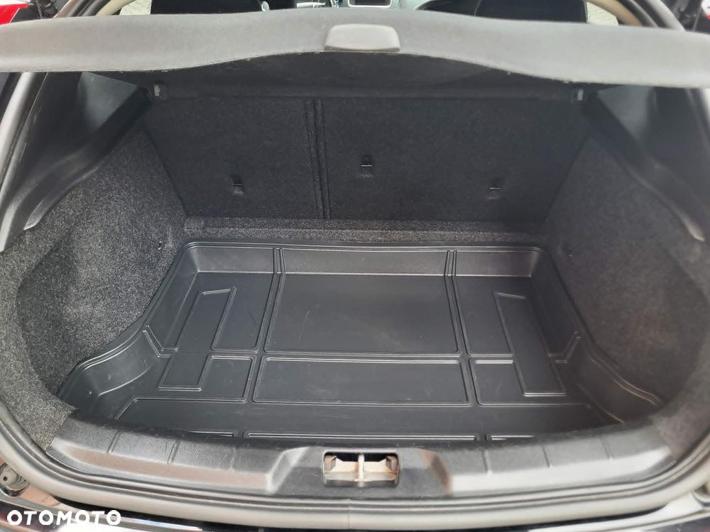 Volvo V40 D3 Geartronic Momentum - 14