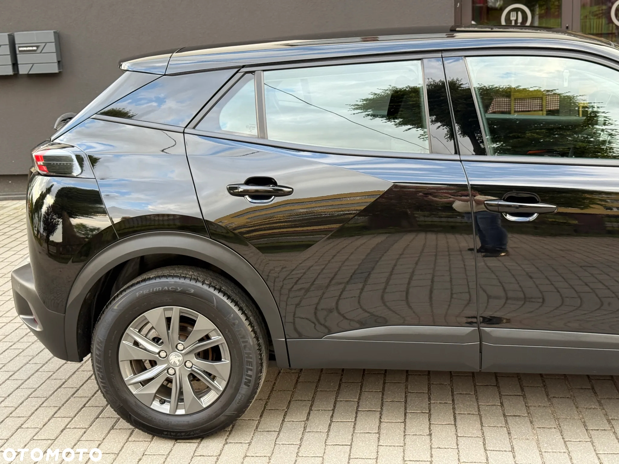 Peugeot 2008 1.2 PureTech Active Pack S&S EAT8 - 24