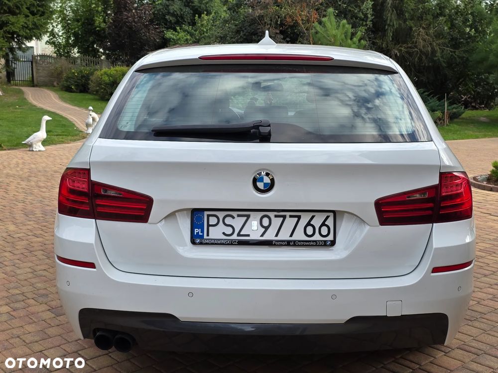 BMW Seria 5 520d Luxury Line - 9