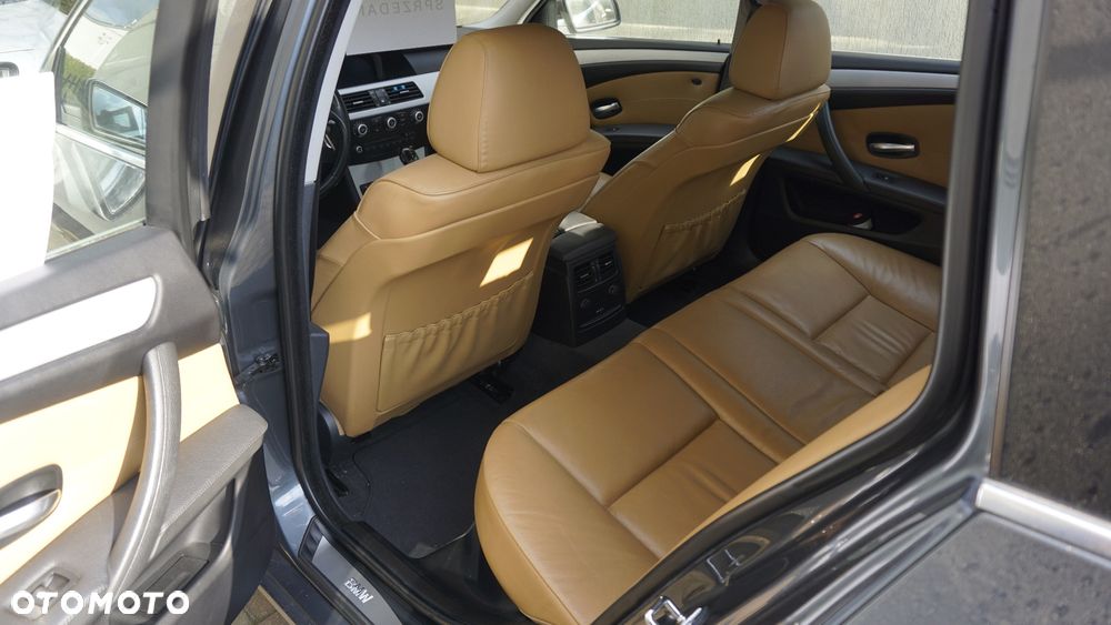 BMW Seria 5 520d - 13