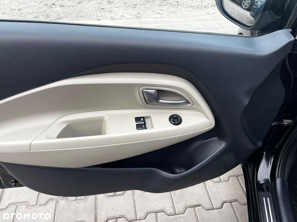 Kia Rio 1.2 M - 17