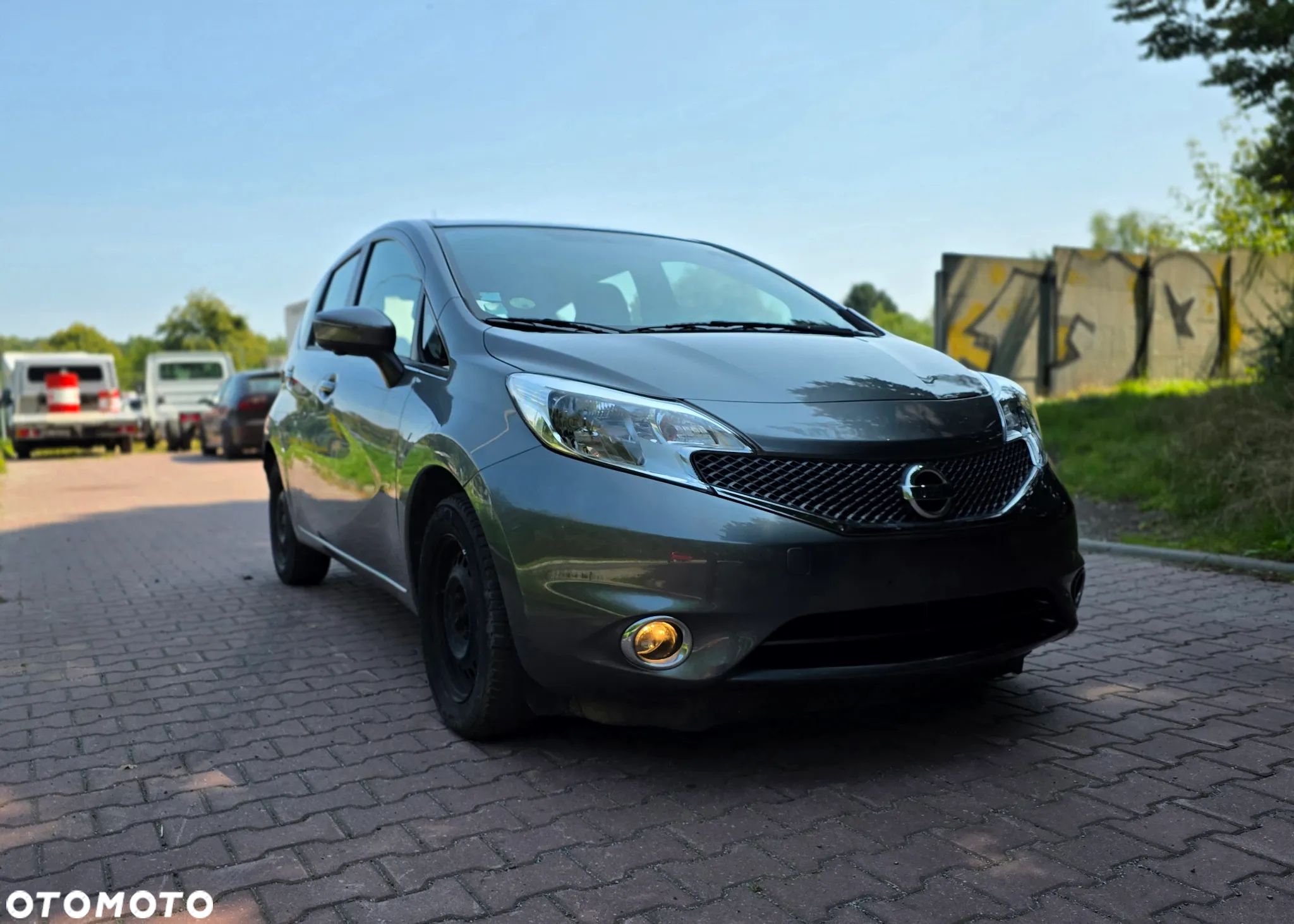 Nissan Note - 1