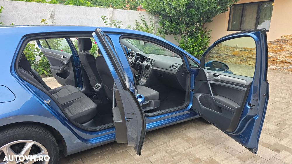 Volkswagen Golf 1.6 TDI BlueMotion Technology DPF Comfortline - 17