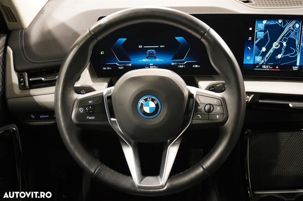 BMW iX1 xDrive30 - 9