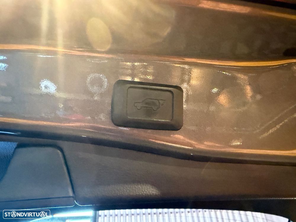 Toyota RAV4 2.5 HDF Square Collection - 32
