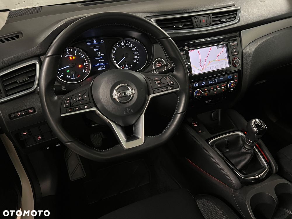 Nissan Qashqai 1.3 DIG-T N-CONNECTA - 31