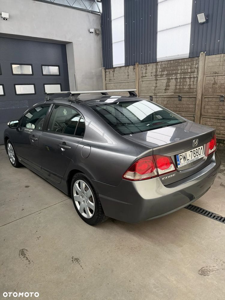 Honda Civic 1.8 Comfort - 4