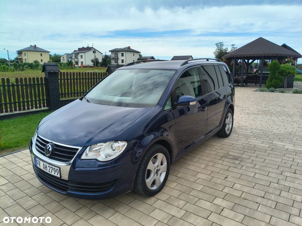Volkswagen Touran - 3