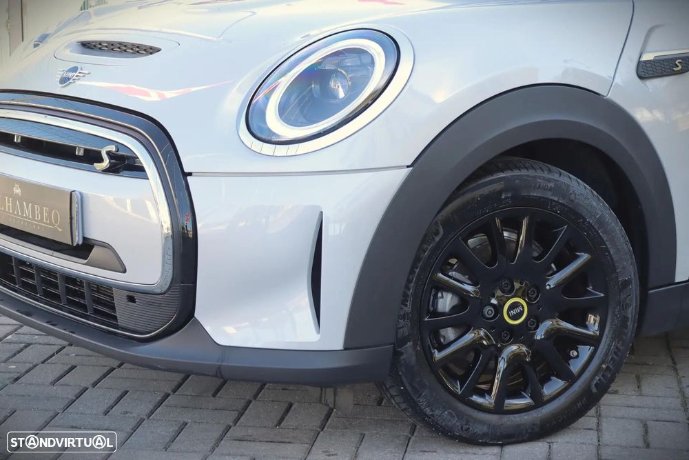 MINI 3 Portas Cooper SE Essential - 9