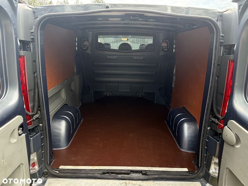 Renault TRAFIC - 24