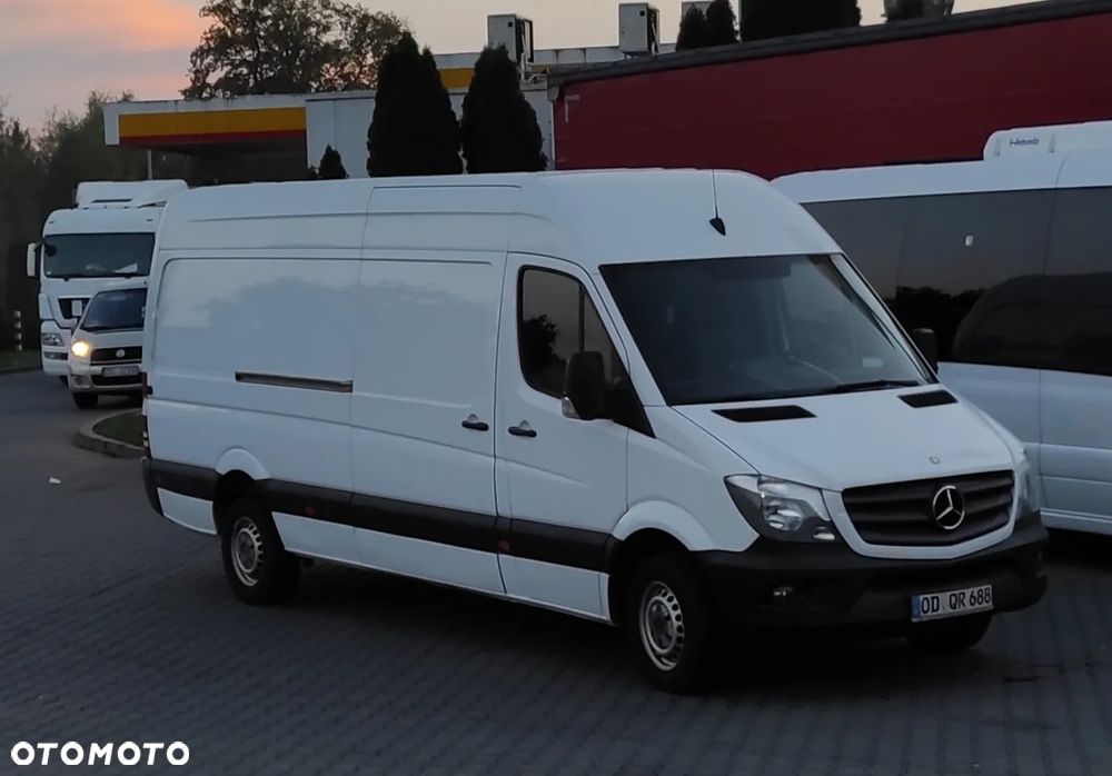 Mercedes-Benz Sprinter - 7