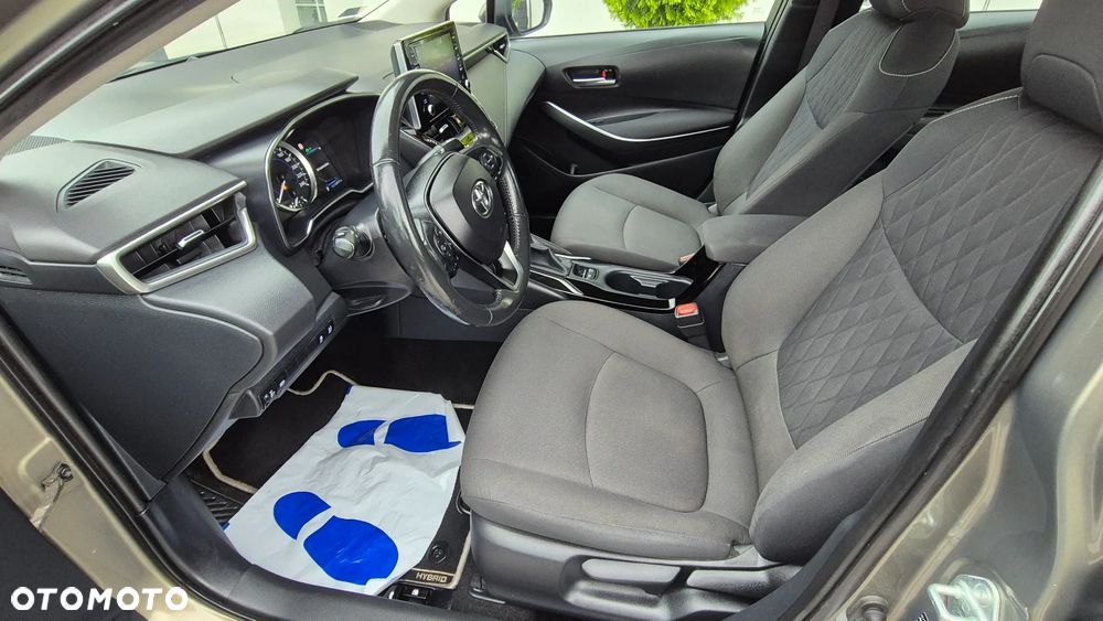 Toyota Corolla 1.8 Hybrid Comfort - 28