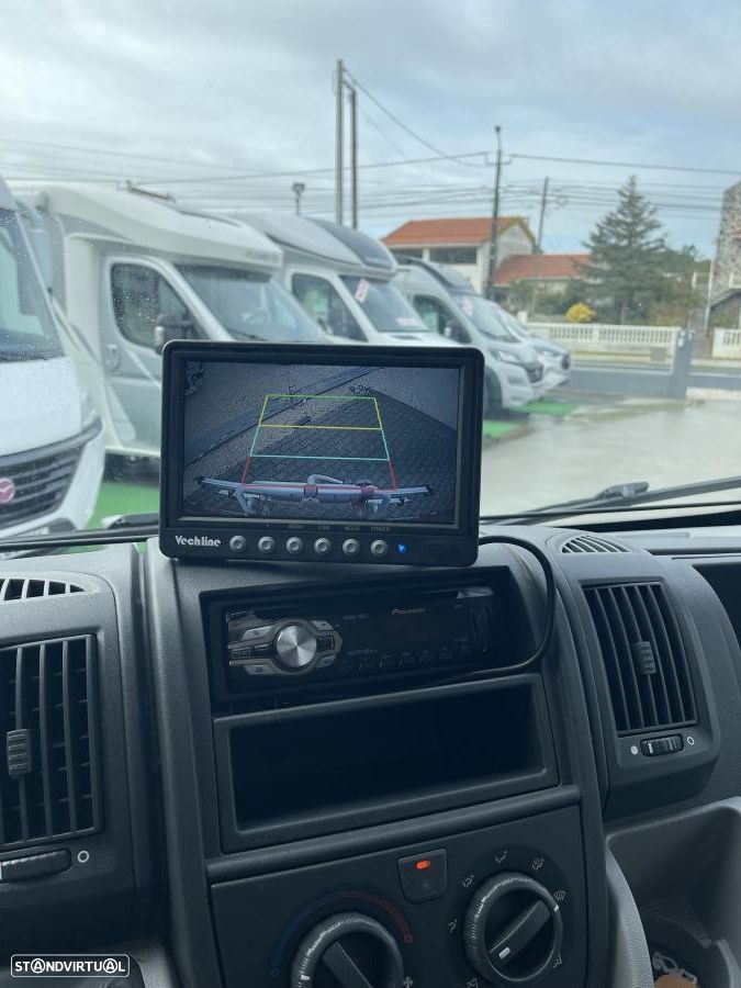 Burstner Privilége T615 cama francesa - 19