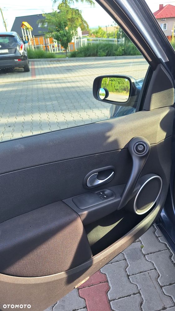 Renault Clio 1.6 16V Edition Dynamique - 22